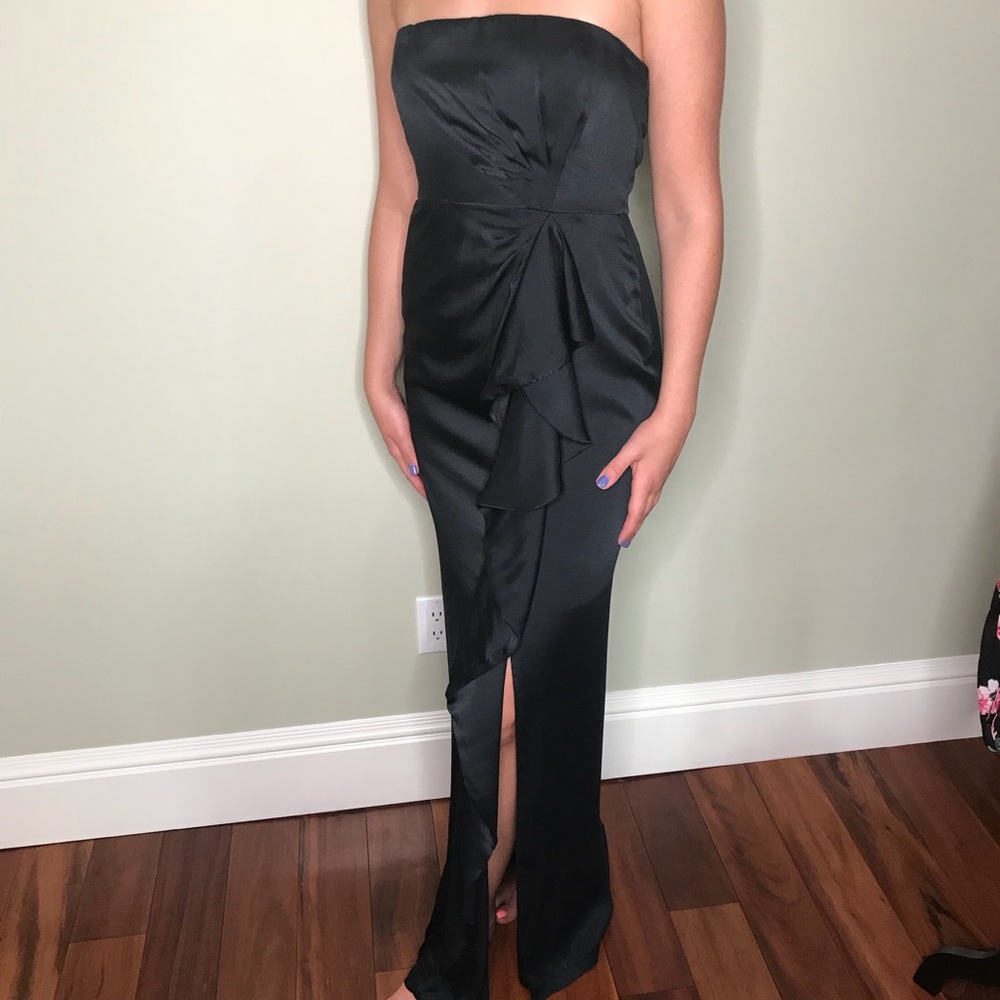 Elegant Strapless Dress